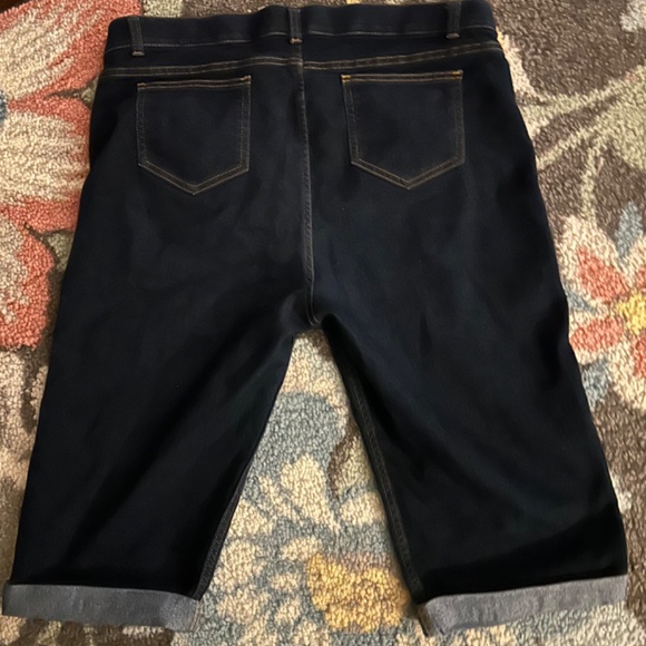 Kneelength jeans - Picture 2 of 3